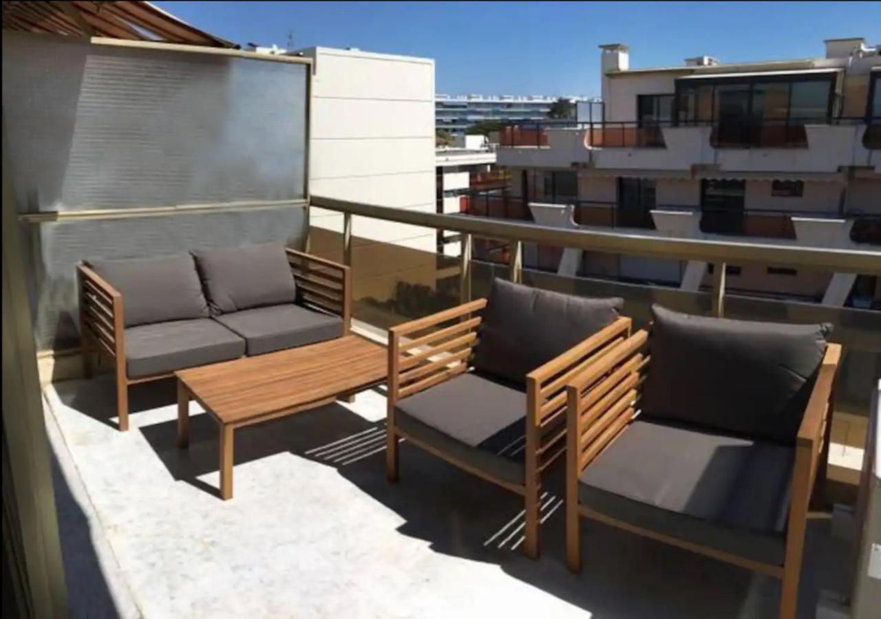 Tres Beau Studio Avec Terrasse, Situe A 100M Des Plages De Juans Les Pins 昂蒂布 外观 照片